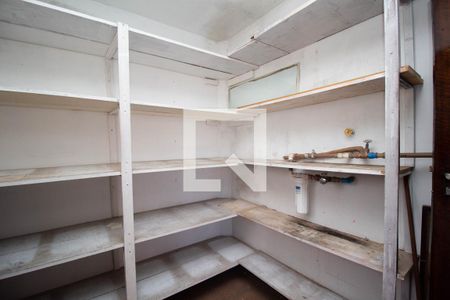 Casa à venda com 197m², 3 quartos e 4 vagasQuarto de Serviço