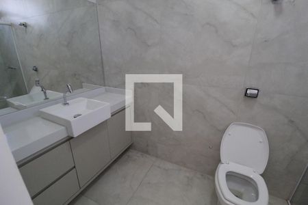 Casa de condomínio para alugar com 356m², 4 quartos e 6 vagasBanheiro /Suíte 3