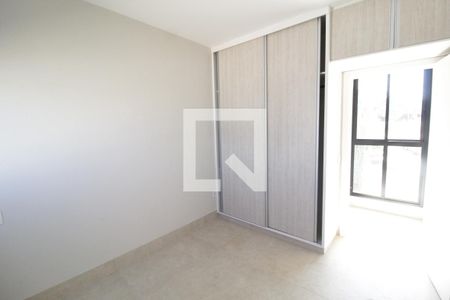Casa de condomínio para alugar com 356m², 4 quartos e 6 vagasSuíte 3