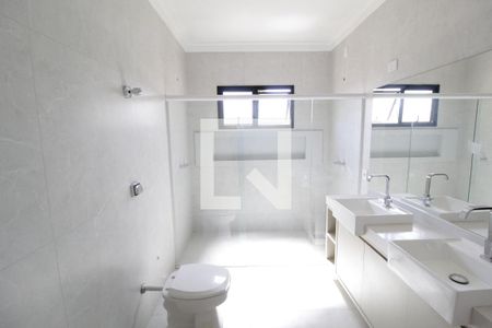 Casa de condomínio para alugar com 356m², 4 quartos e 6 vagasBanheiro/ Suíte 2