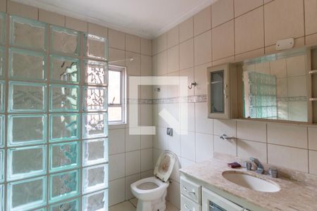 Casa à venda com 325m², 4 quartos e 1 vagaBanheiro 2