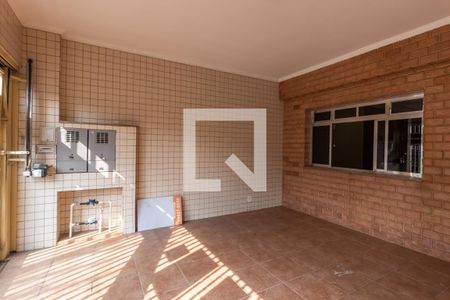 Casa à venda com 325m², 4 quartos e 1 vagaGaragem