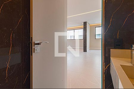 Apartamento à venda com 236m², 3 quartos e 3 vagasLavabo