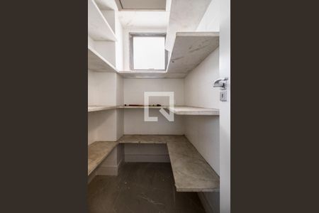 Apartamento à venda com 236m², 3 quartos e 3 vagasDespensa