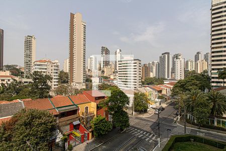 Varanda vista de apartamento à venda com 3 quartos, 236m² em Aclimação, São Paulo