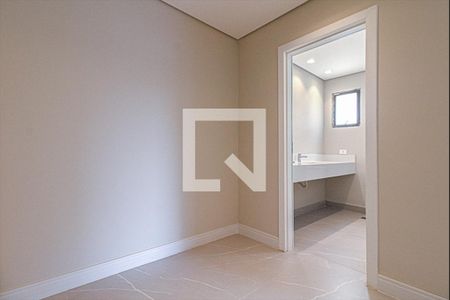 Apartamento à venda com 236m², 3 quartos e 3 vagasCloset Suíte 3