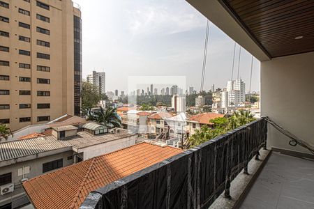 Apartamento à venda com 236m², 3 quartos e 3 vagasSuíte 3 varanda