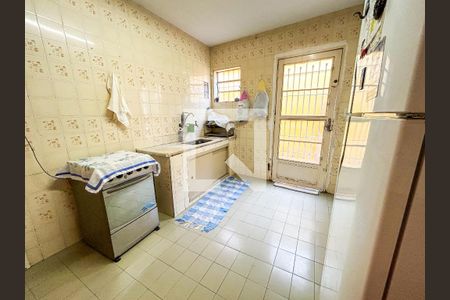 Casa para alugar com 226m², 3 quartos e 2 vagas Casa para alugar com 226m², 3 quartos e 2 vagasCozinha