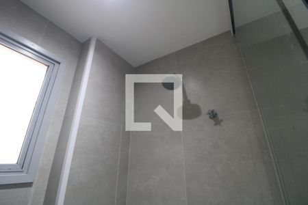 Apartamento à venda com 155m², 3 quartos e 3 vagasChuveiro banheiro da suíte 1