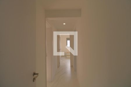 Apartamento à venda com 155m², 3 quartos e 3 vagasCorredor entre os quartos