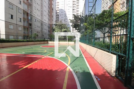 Condomínio - Quadra  de apartamento para alugar com 2 quartos, 56m² em Penha de França, São Paulo