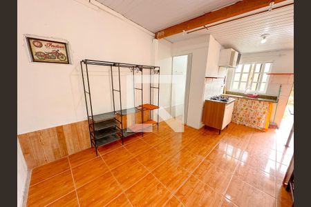 Sala/Quarto de kitnet/studio para alugar com 1 quarto, 30m² em Ingleses do Rio Vermelho, Florianópolis