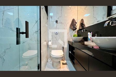 Apartamento à venda com 105m², 3 quartos e 1 vaga Apartamento à venda com 105m², 3 quartos e 1 vagaBanheiro