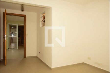 Casa à venda com 390m², 3 quartos e 2 vagasQuarto de Serviço