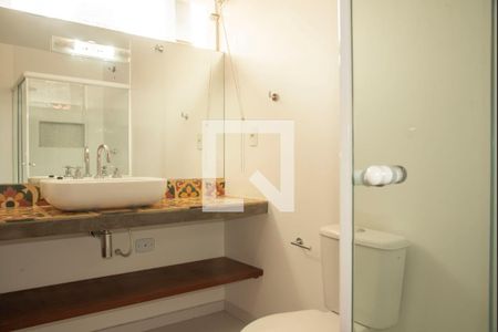 Casa à venda com 390m², 3 quartos e 2 vagasBanheiro da Suíte