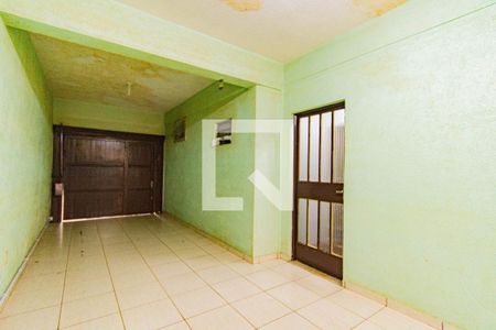 Casa à venda com 200m², 3 quartos e 3 vagas Casa à venda com 200m², 3 quartos e 3 vagasGaragem