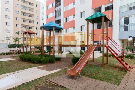 Apartamento à venda com 60m², 2 quartos e sem vagaÁrea comum - Playground