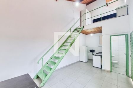 Studio para alugar com 30m², 1 quarto e 1 vaga Studio para alugar com 30m², 1 quarto e 1 vagaSala