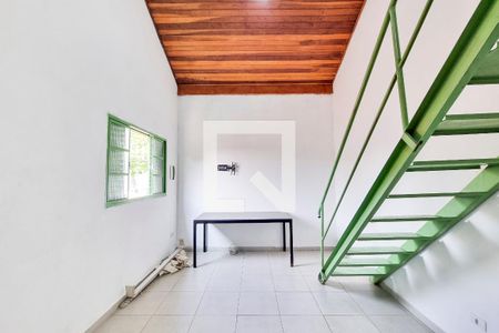 Studio para alugar com 30m², 1 quarto e 1 vaga Studio para alugar com 30m², 1 quarto e 1 vagaSala