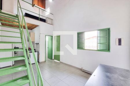 Studio para alugar com 30m², 1 quarto e 1 vaga Studio para alugar com 30m², 1 quarto e 1 vagaSala