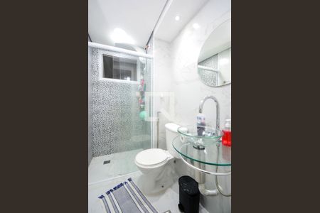 Apartamento à venda com 55m², 2 quartos e 1 vaga Apartamento à venda com 55m², 2 quartos e 1 vagaBanheiro