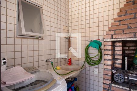 Apartamento à venda com 160m², 3 quartos e 2 vagas Apartamento à venda com 160m², 3 quartos e 2 vagasÁrea de Serviço