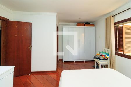 Casa à venda com 300m², 8 quartos e 5 vagasSuíte