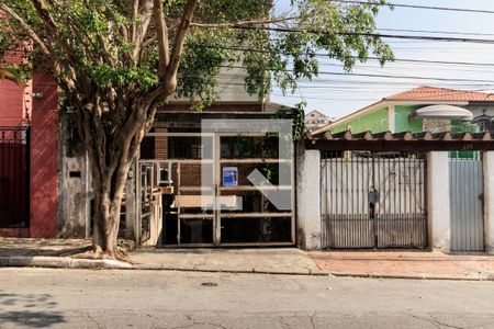 Casa à venda com 300m², 8 quartos e 5 vagasFachada