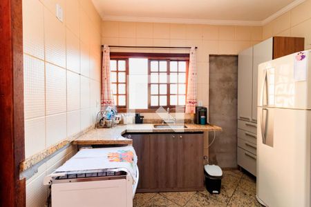 Casa à venda com 300m², 8 quartos e 5 vagasCozinha