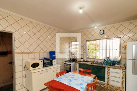 Casa à venda com 300m², 8 quartos e 5 vagasCozinha