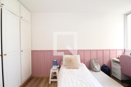 Apartamento à venda com 202m², 4 quartos e 2 vagasQuarto