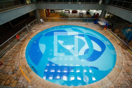 Apartamento à venda com 202m², 4 quartos e 2 vagasÁrea comum - Piscina Coberta