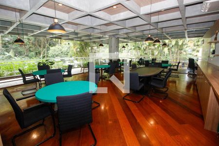 Apartamento à venda com 202m², 4 quartos e 2 vagasÁrea comum - Sala de jogos