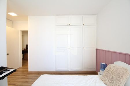 Apartamento à venda com 202m², 4 quartos e 2 vagasQuarto