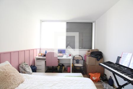 Apartamento à venda com 202m², 4 quartos e 2 vagasQuarto