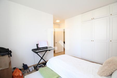 Apartamento à venda com 202m², 4 quartos e 2 vagasQuarto