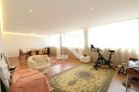 Quarto de apartamento à venda com 4 quartos, 202m² em Vila Suzana, São Paulo