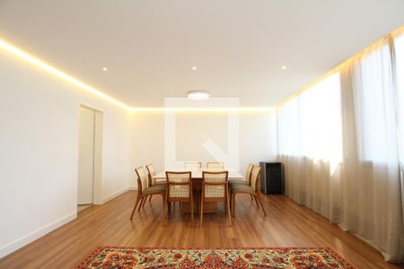 Sala de apartamento à venda com 4 quartos, 202m² em Vila Suzana, São Paulo
