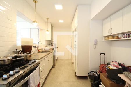 Apartamento à venda com 202m², 4 quartos e 2 vagasCozinha