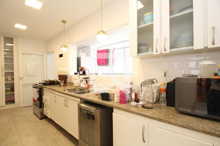 Apartamento à venda com 202m², 4 quartos e 2 vagasCozinha