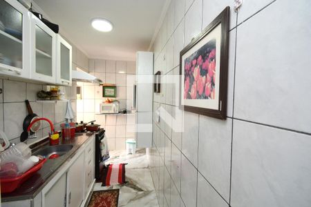 Cozinha de apartamento à venda com 2 quartos, 44m² em Jardim Cristal, São Paulo