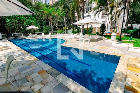 Apartamento à venda com 210m², 2 quartos e 3 vagasÁrea comum - Piscina