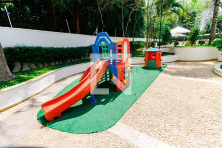 Apartamento à venda com 210m², 2 quartos e 3 vagasÁrea comum - Playground