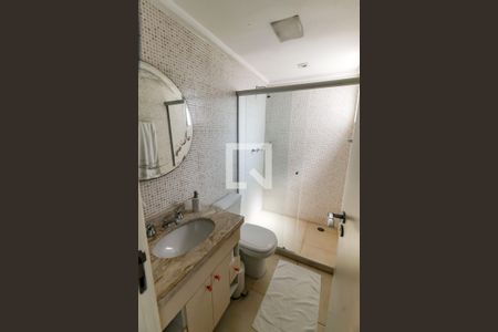 Apartamento à venda com 210m², 2 quartos e 3 vagasBanheiro da Suíte 1