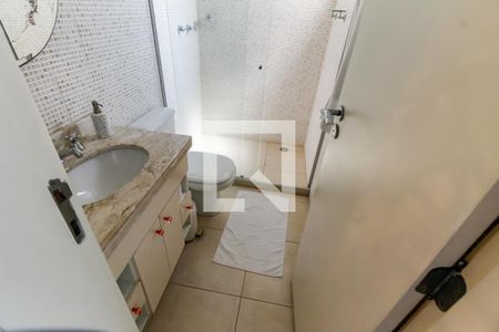 Apartamento à venda com 210m², 2 quartos e 3 vagasBanheiro da Suíte 1