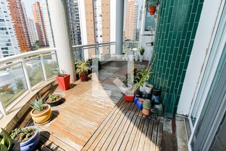 Apartamento à venda com 210m², 2 quartos e 3 vagasVaranda da Sala