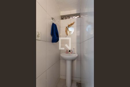 Casa à venda com 145m², 5 quartos e sem vagaBanheiro (casa 2)