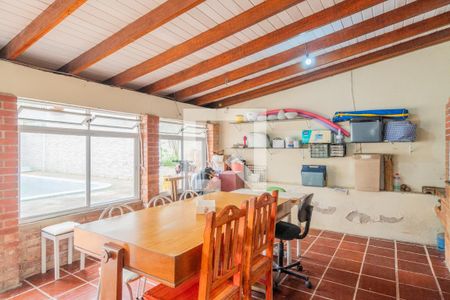 Casa à venda com 316m², 3 quartos e 2 vagasChurrasqueira