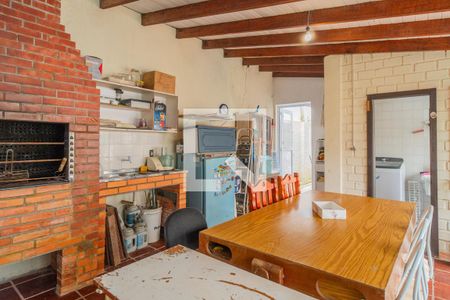 Casa à venda com 316m², 3 quartos e 2 vagasChurrasqueira