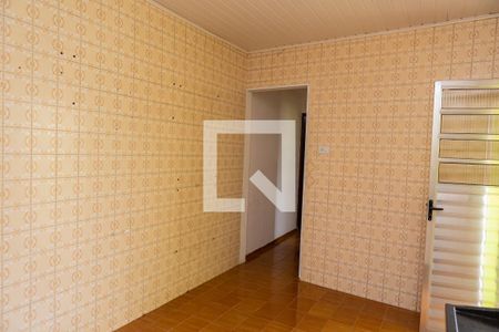 Casa à venda com 90m², 2 quartos e 4 vagas Casa à venda com 90m², 2 quartos e 4 vagasCozinha